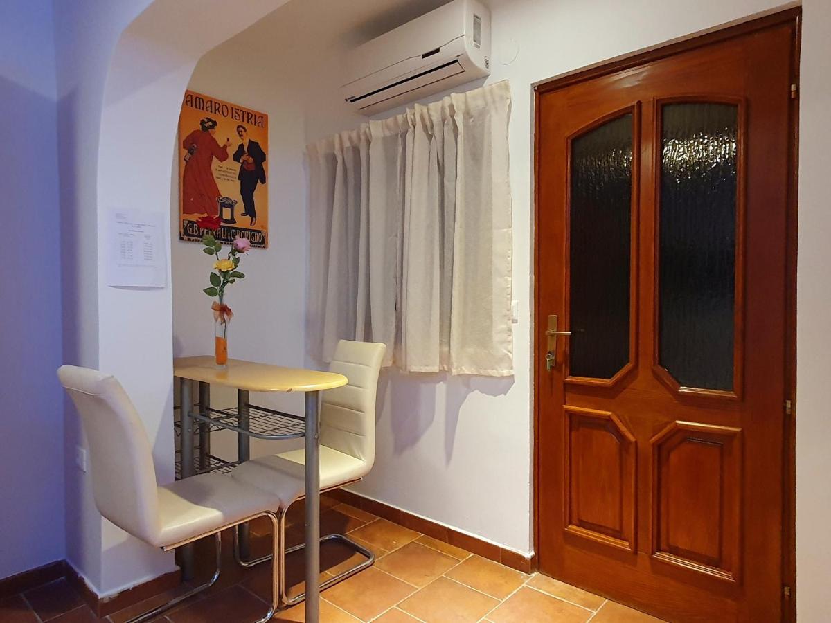 Apartments Kiwi Rovinj Exterior foto